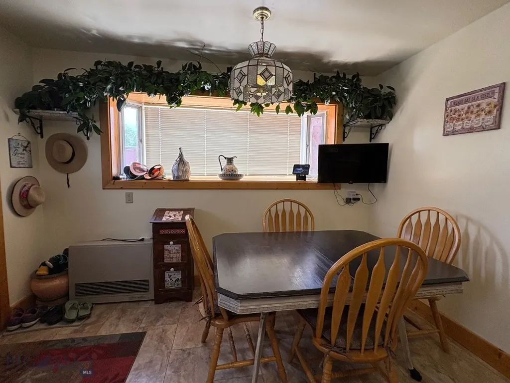 1136 E Glendale Street Dillon MT 59725