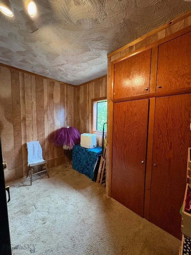 1136 E Glendale Street Dillon MT 59725
