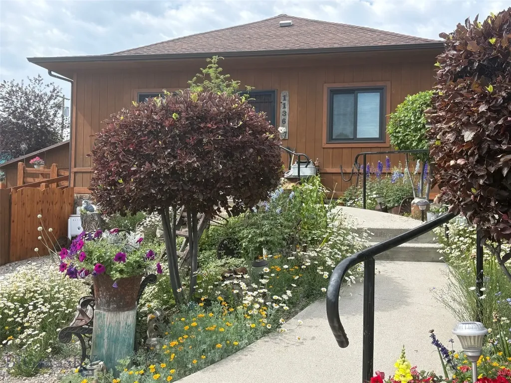 1136 E Glendale Street Dillon MT 59725