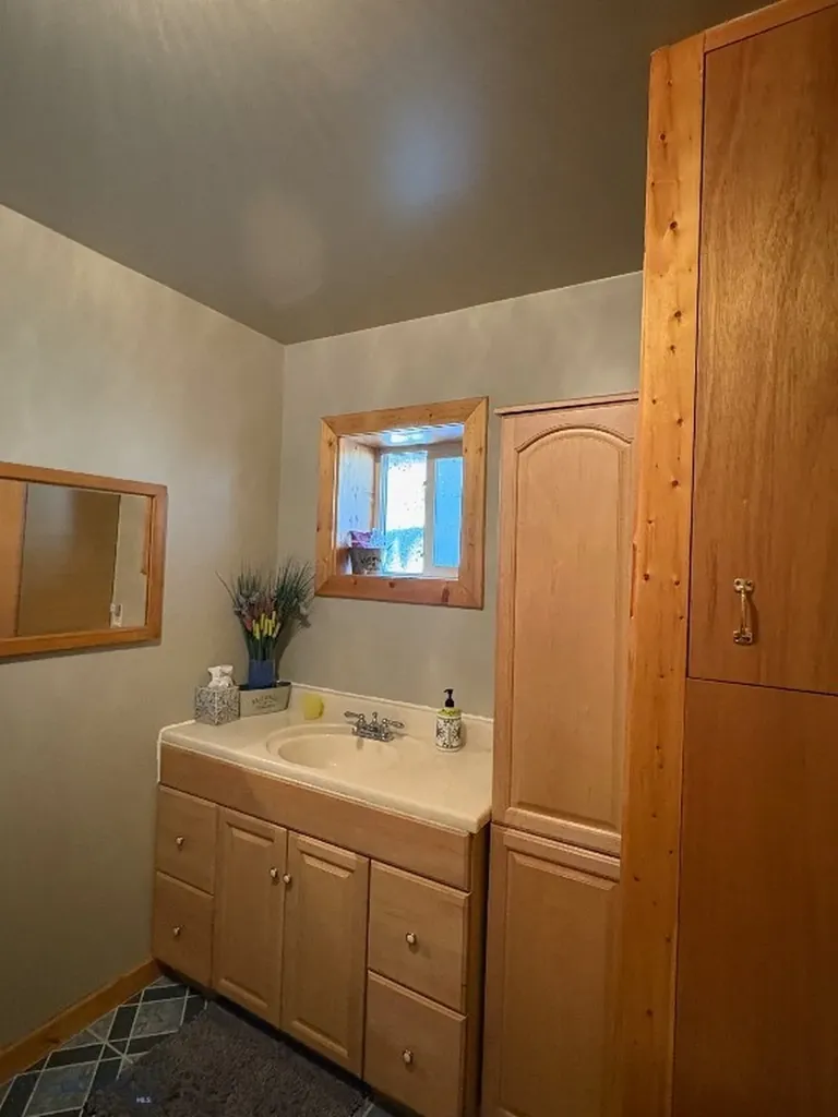 1136 E Glendale Street Dillon MT 59725