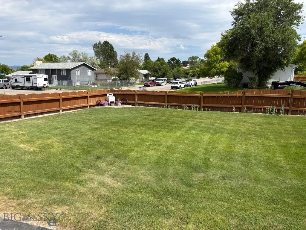 1136 E Glendale Street Dillon MT 59725