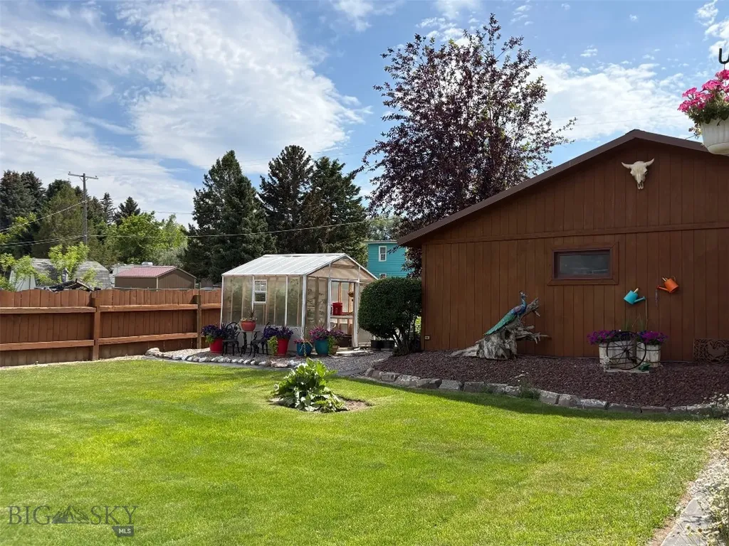 1136 E Glendale Street Dillon MT 59725