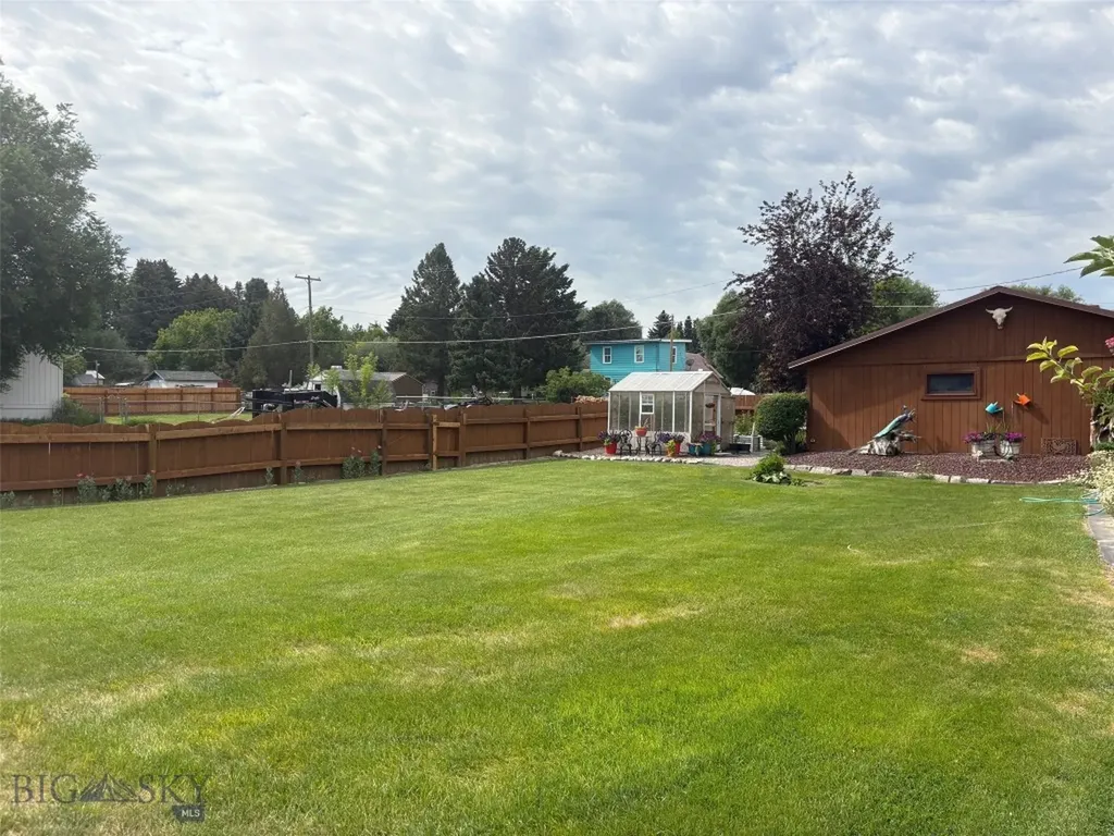 1136 E Glendale Street Dillon MT 59725