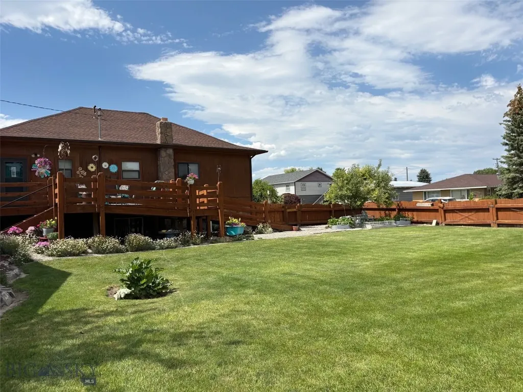 1136 E Glendale Street Dillon MT 59725