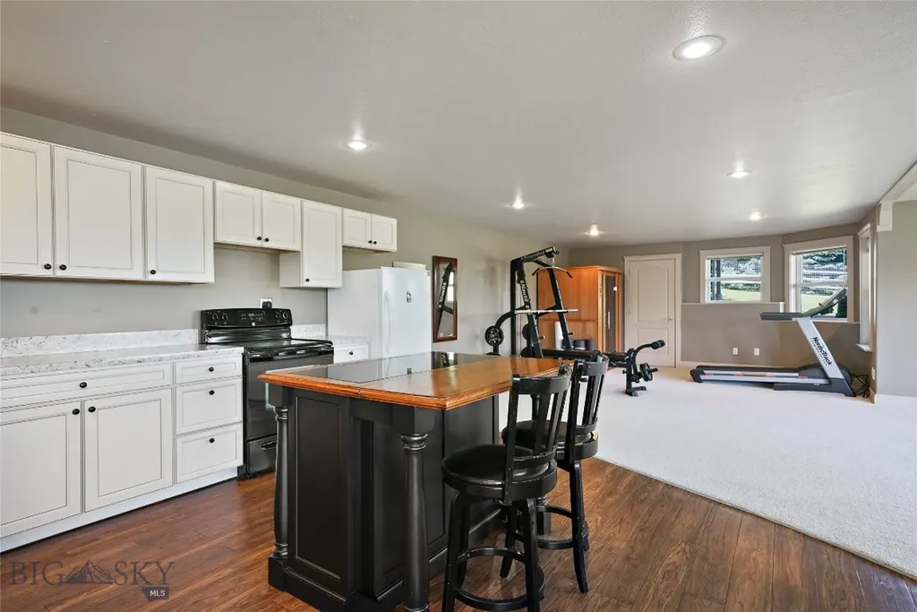 1343 Candlelight Drive Bozeman MT 59718