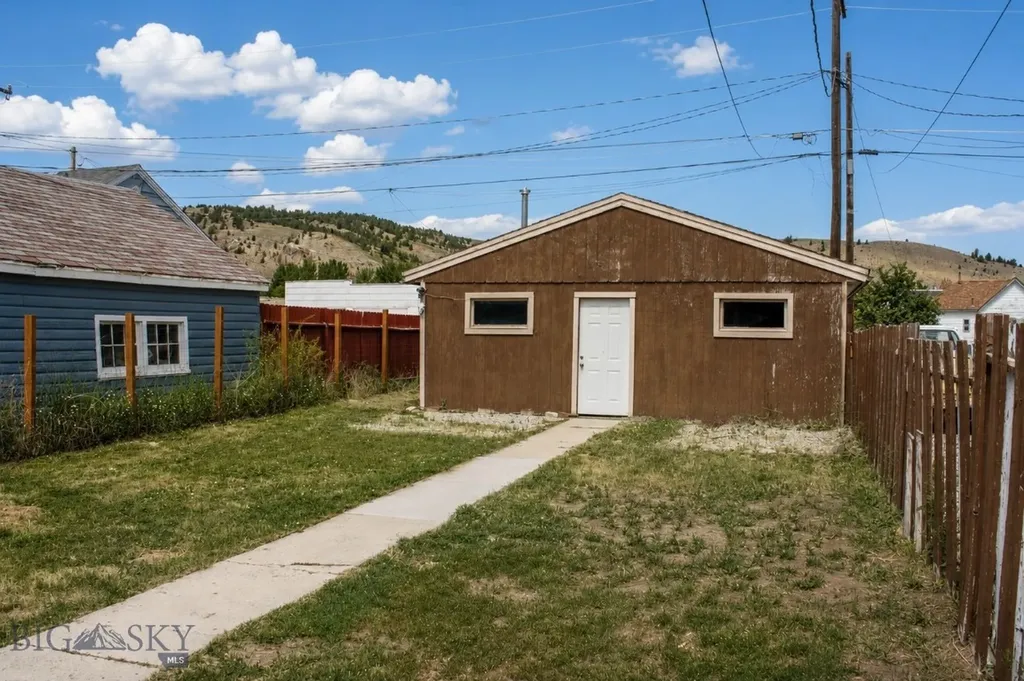 608 E Commercial Anaconda MT 59711