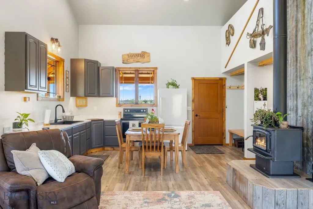 68 W Grannis Road Livingston MT 59047