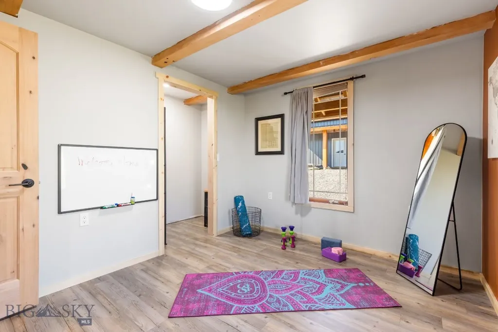 68 W Grannis Road Livingston MT 59047