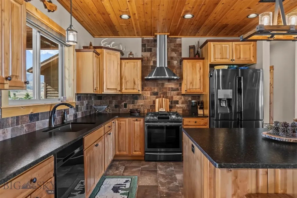 60 Hidden Valley Road Emigrant MT 59027
