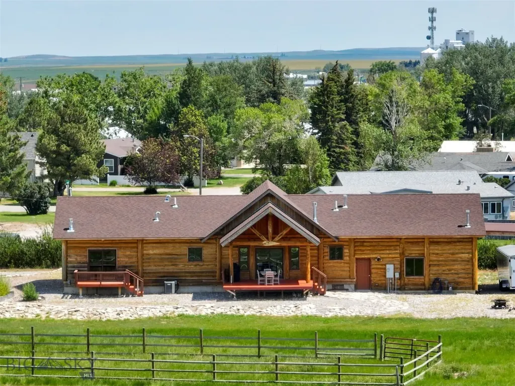 10 Dupuyer Avenue Valier MT 59486