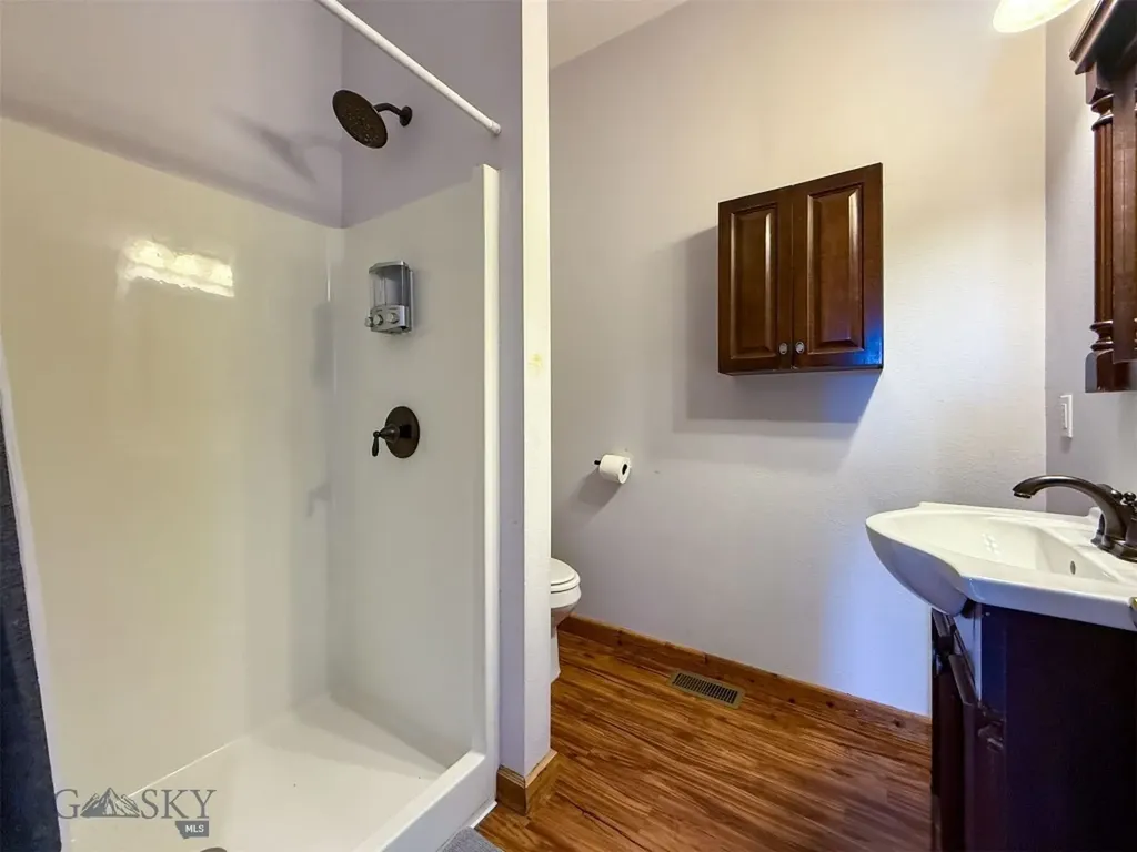10 Dupuyer Avenue Valier MT 59486