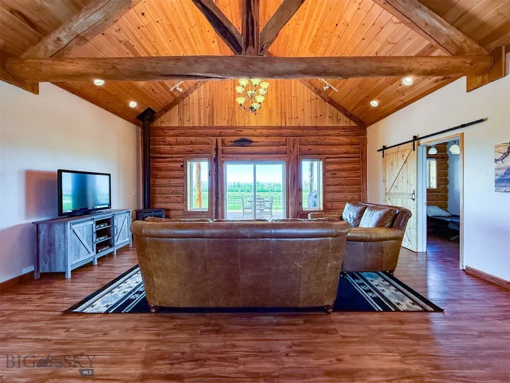 10 Dupuyer Avenue Valier MT 59486