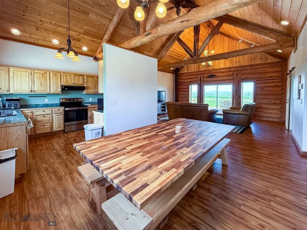 10 Dupuyer Avenue Valier MT 59486