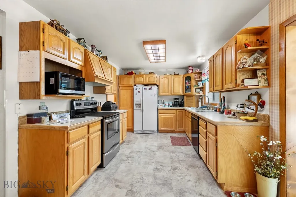 110 Vista Dillon MT 59725