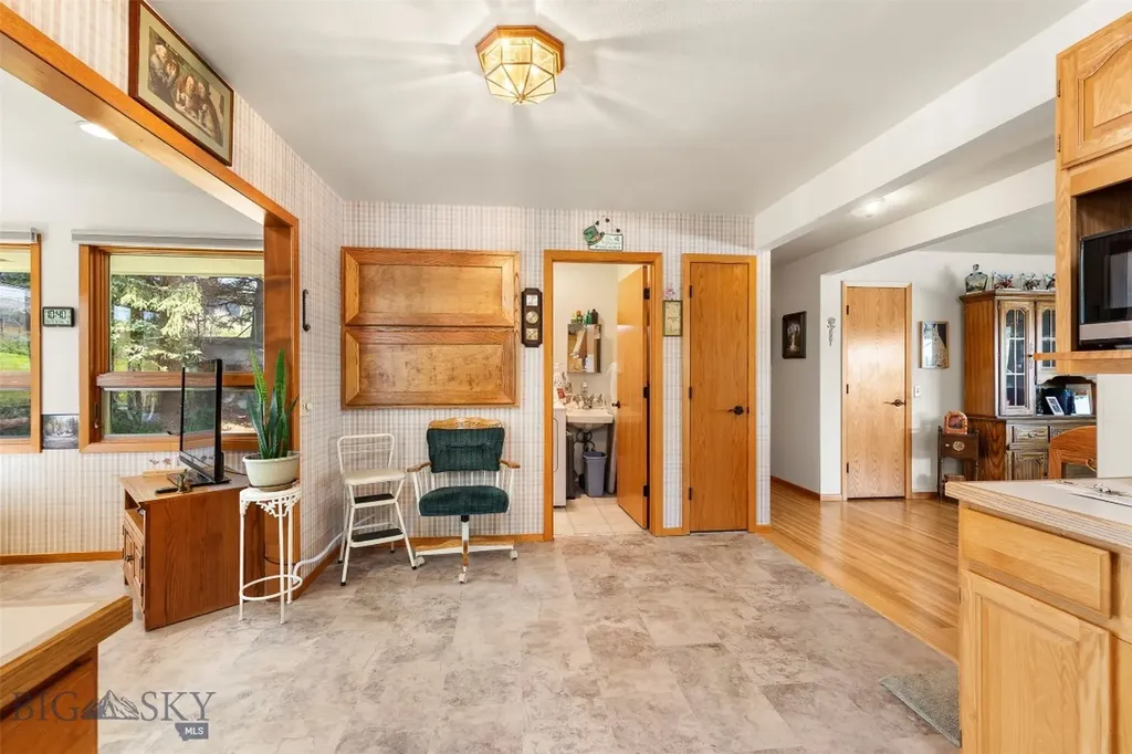 110 Vista Drive Dillon MT 59725