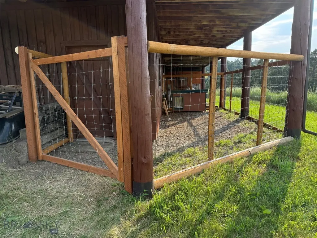 600 Middle Skunk Creek Bozeman MT 59715