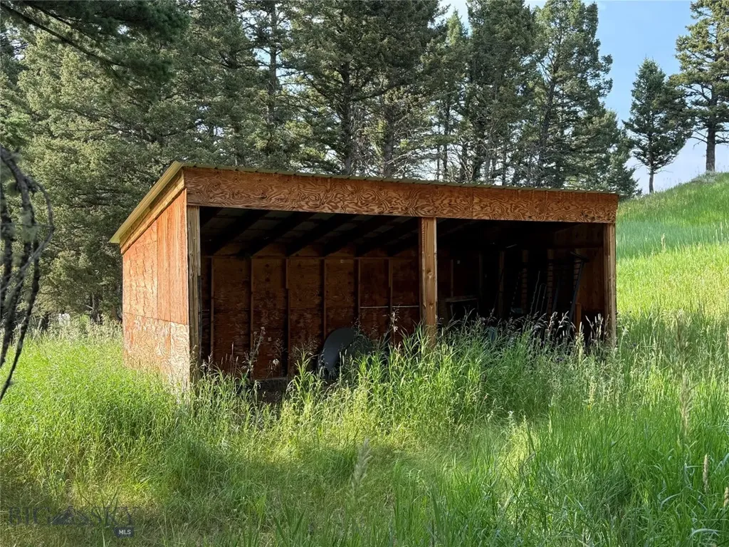 600 Middle Skunk Creek Bozeman MT 59715