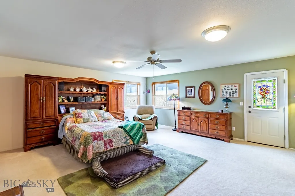 12 Bench Road Whitehall MT 59759