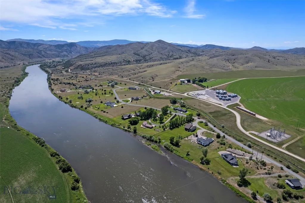 44 Missouri View Toston MT 59643