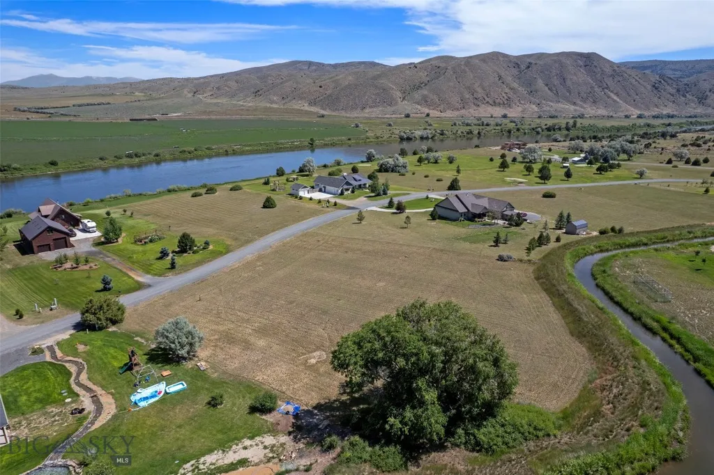 44 Missouri View Toston MT 59643