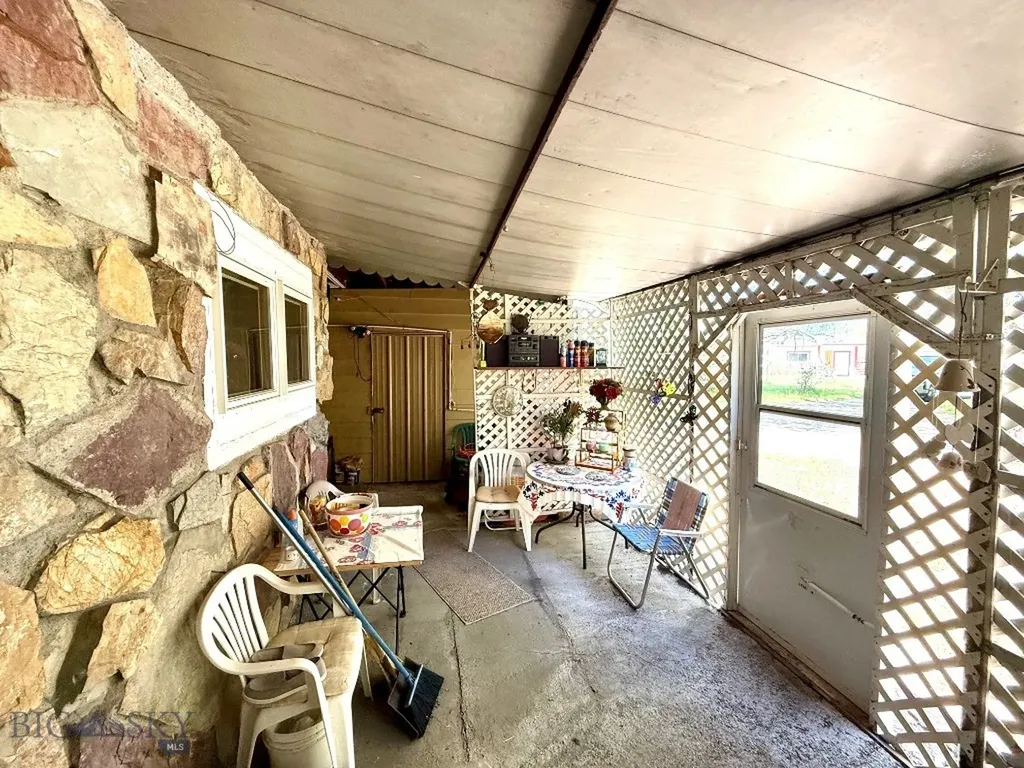 412 S Hauser Street Anaconda MT 59711