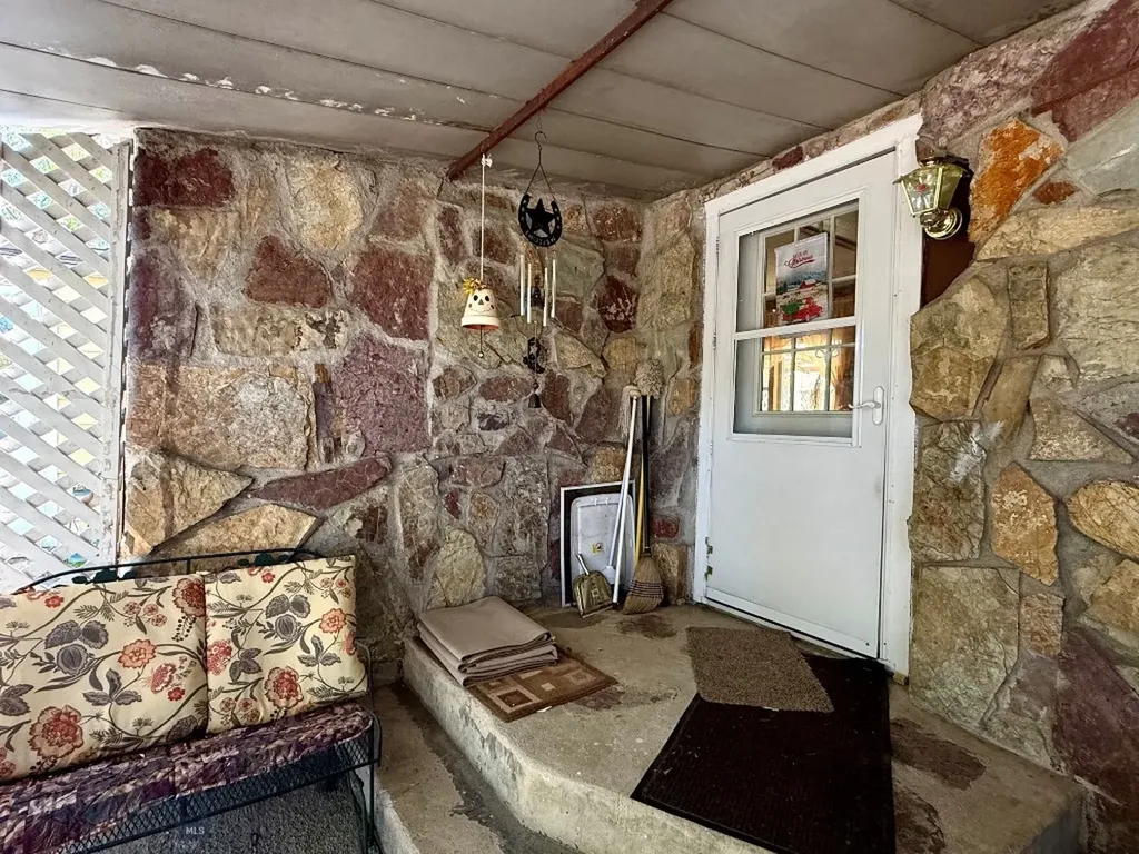 412 S Hauser Street Anaconda MT 59711