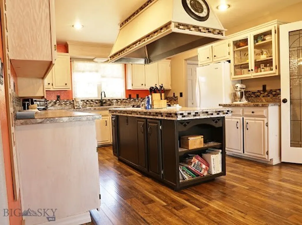 110 Claggett Deer Lodge MT 59722