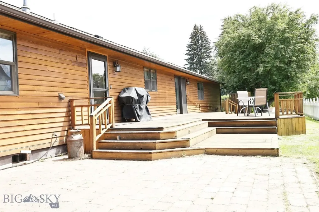 110 Claggett Butte MT 59722