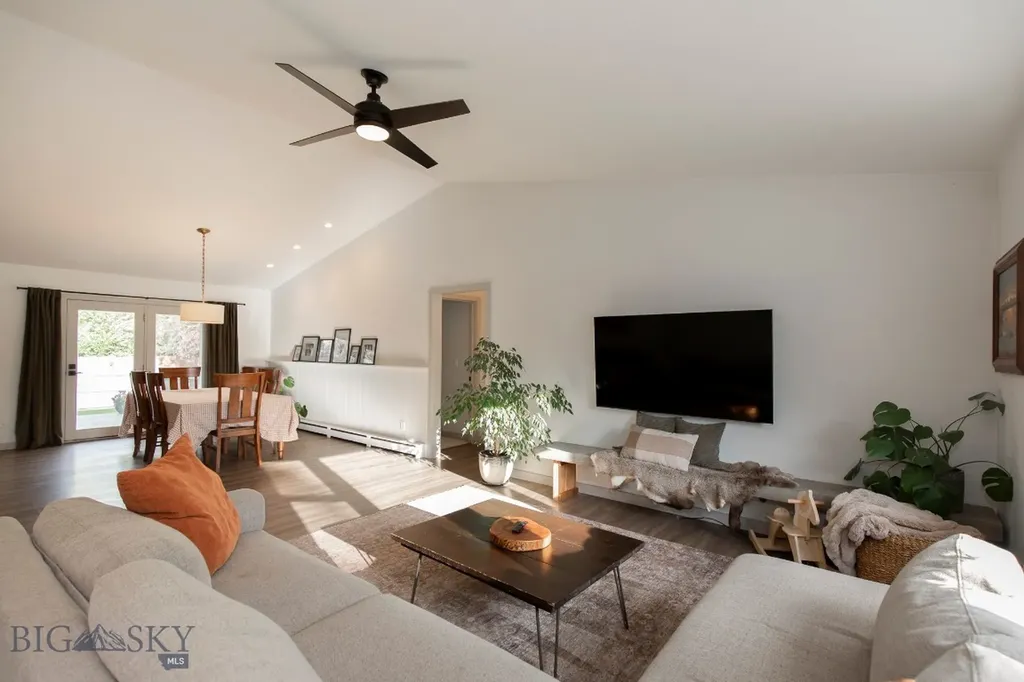 207 Spruce Street Manhattan MT 59741