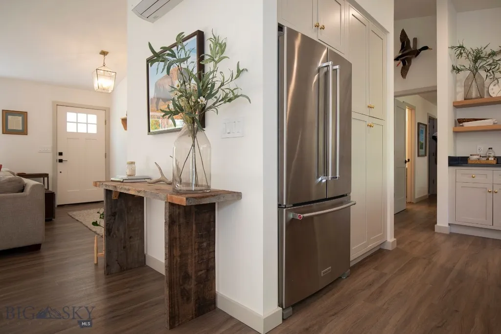 207 Spruce Street Manhattan MT 59741