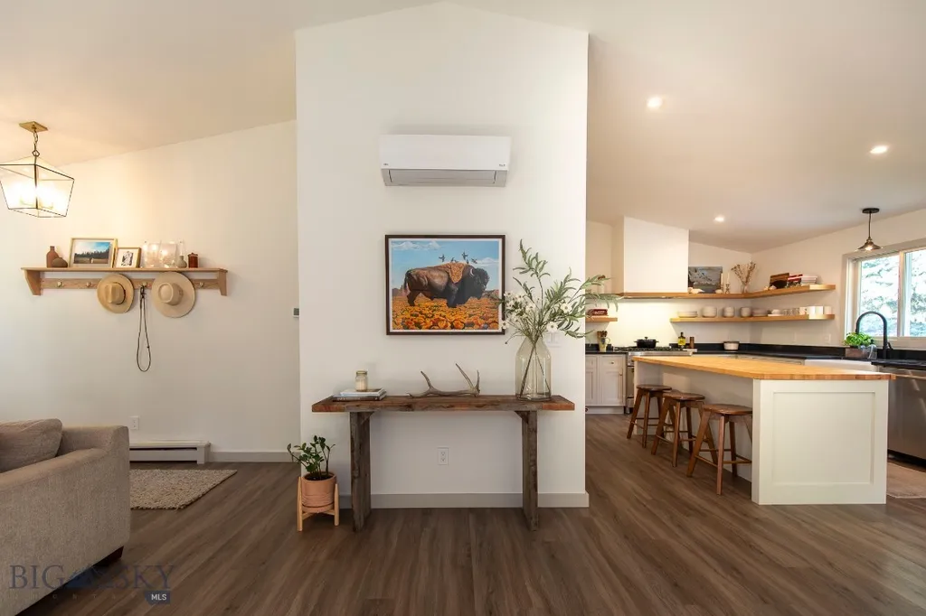 207 Spruce Street Manhattan MT 59741