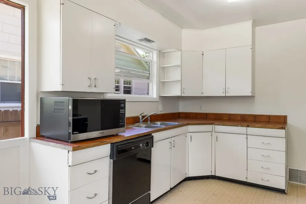 1202 W Koch Street Bozeman MT 59715