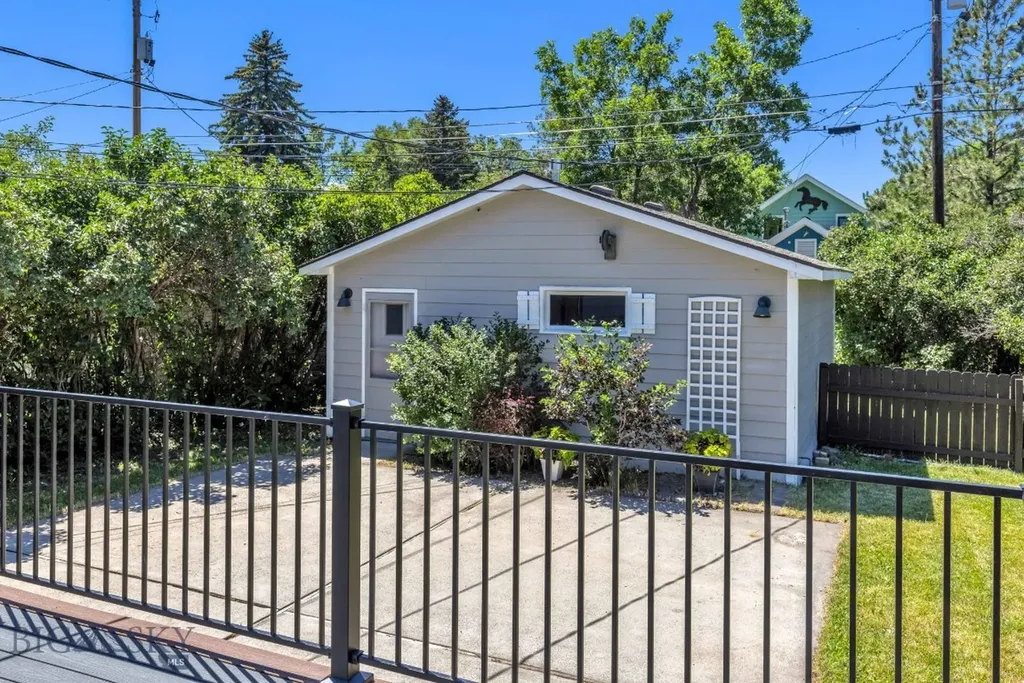 1202 W Koch Street Bozeman MT 59715