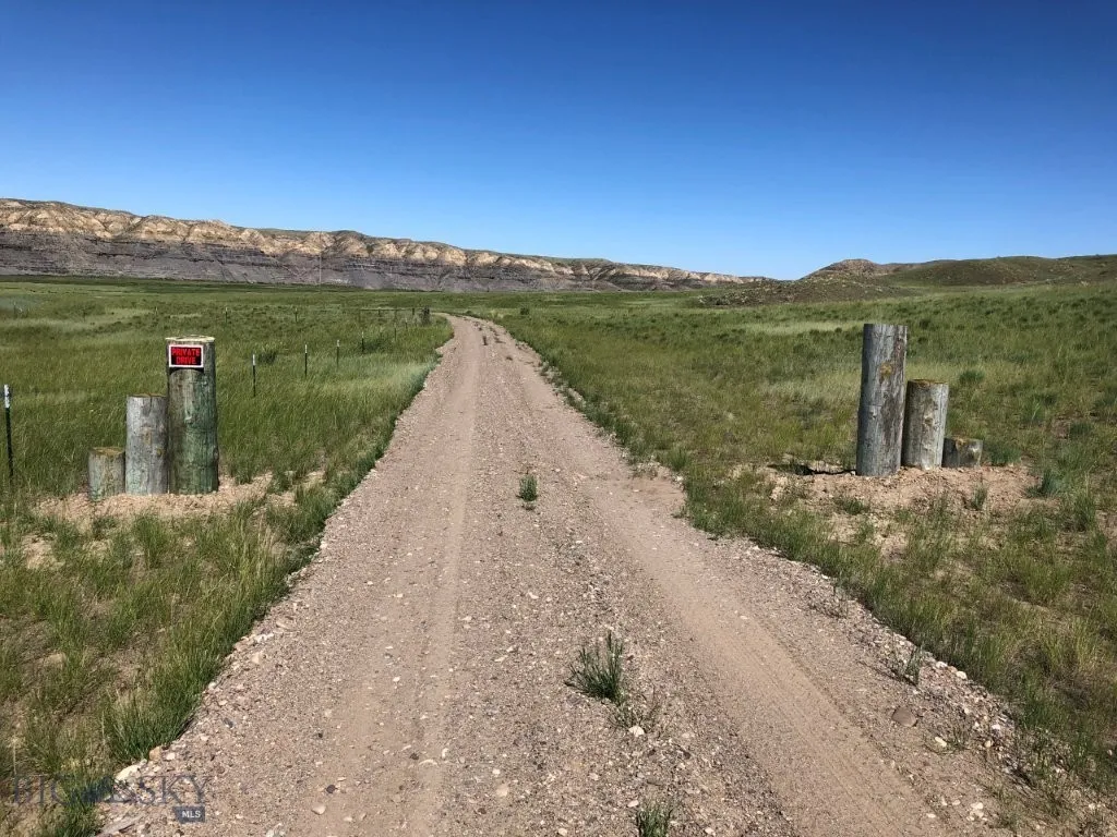 20 Vernon Road Highwood MT 59450