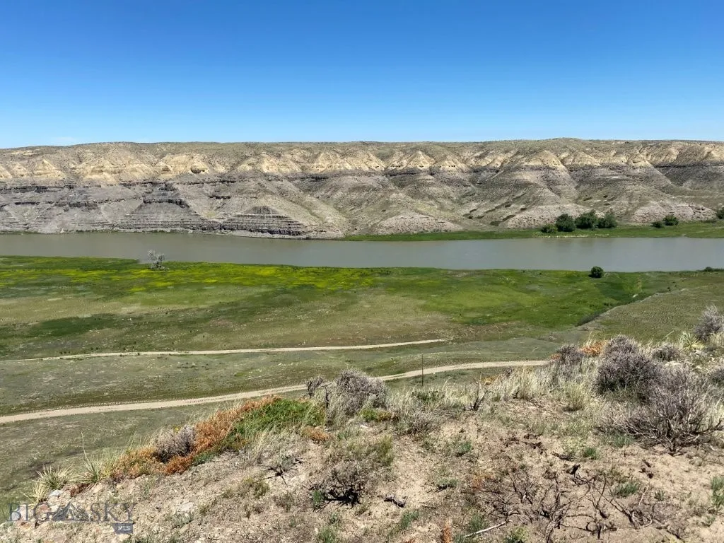 20 Vernon Road Highwood MT 59450