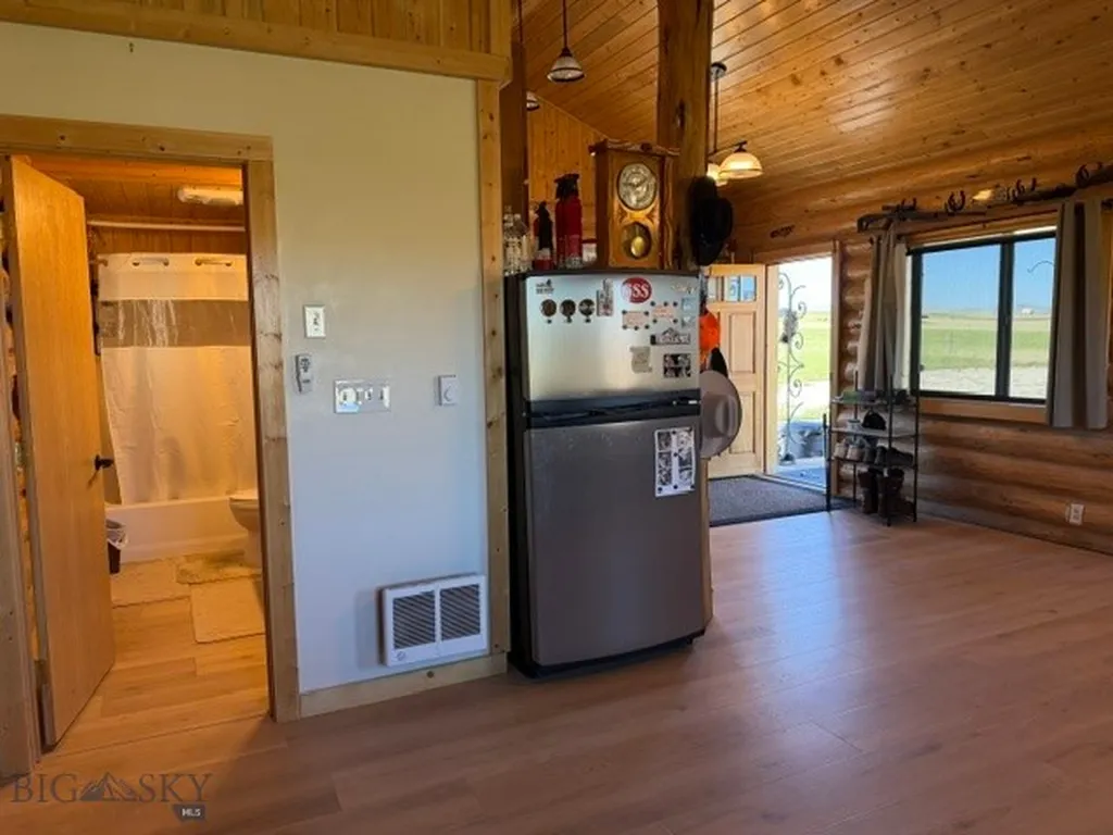3919 Blacktail Road Dillon MT 59725