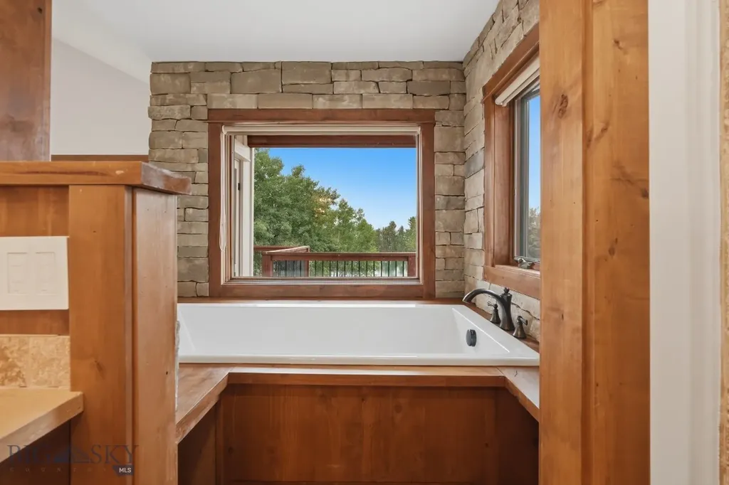7015 Bristol Lane Bozeman MT 59715