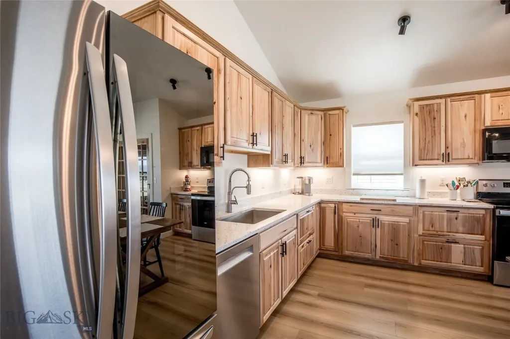 74 Sky View Drive Ennis MT 59729