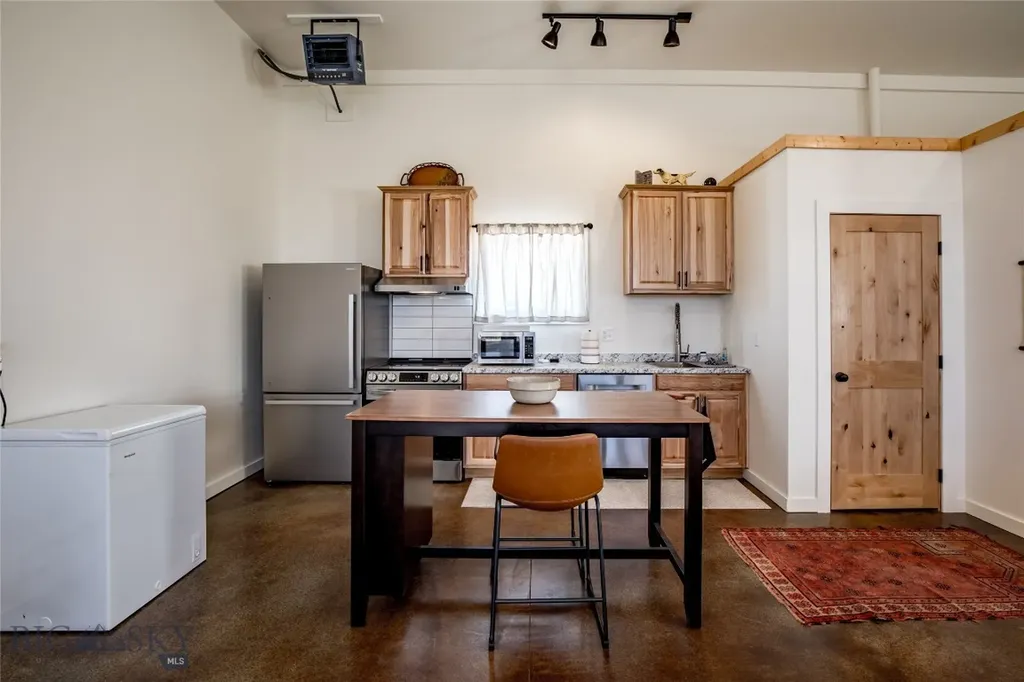 74 Sky View Drive Ennis MT 59729