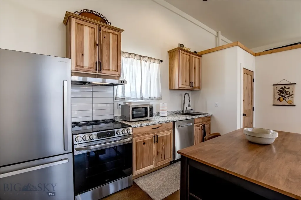 74 Sky View Drive Ennis MT 59729
