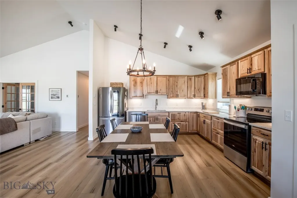 74 Sky View Drive Ennis MT 59729