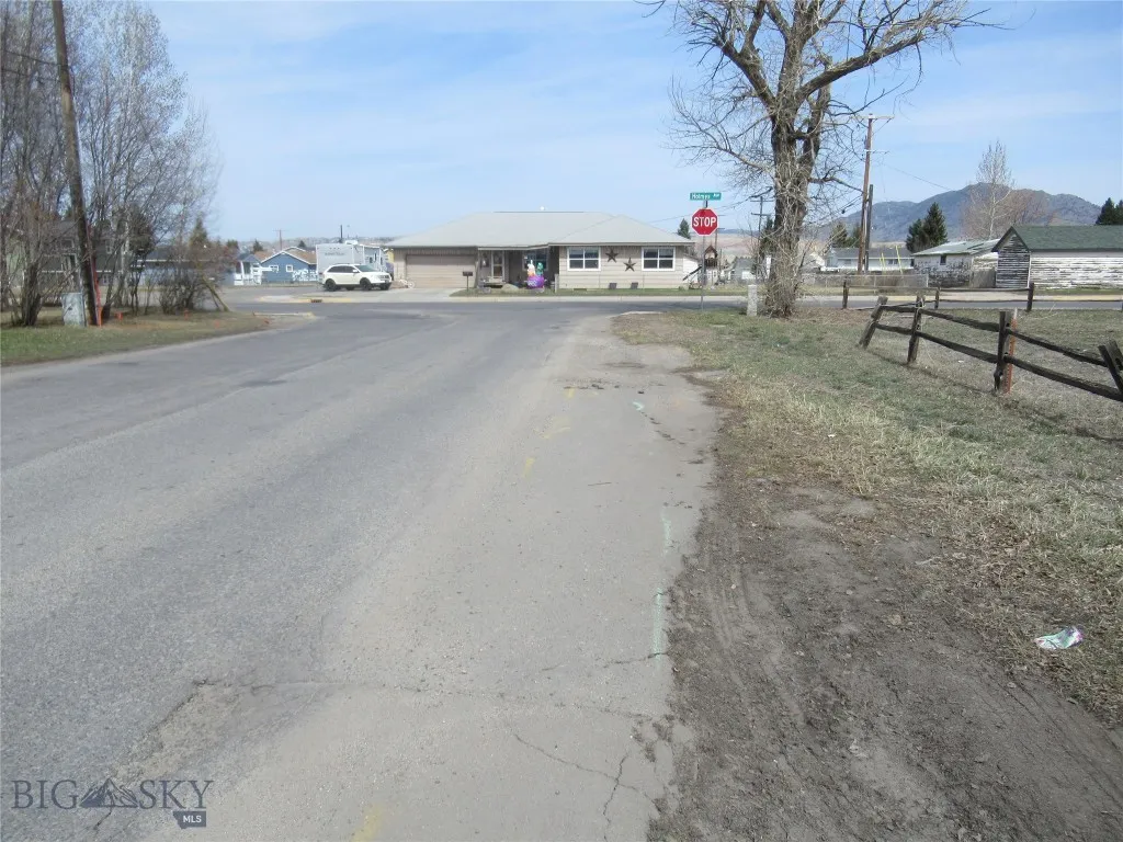 1830 Holmes Butte MT 59701