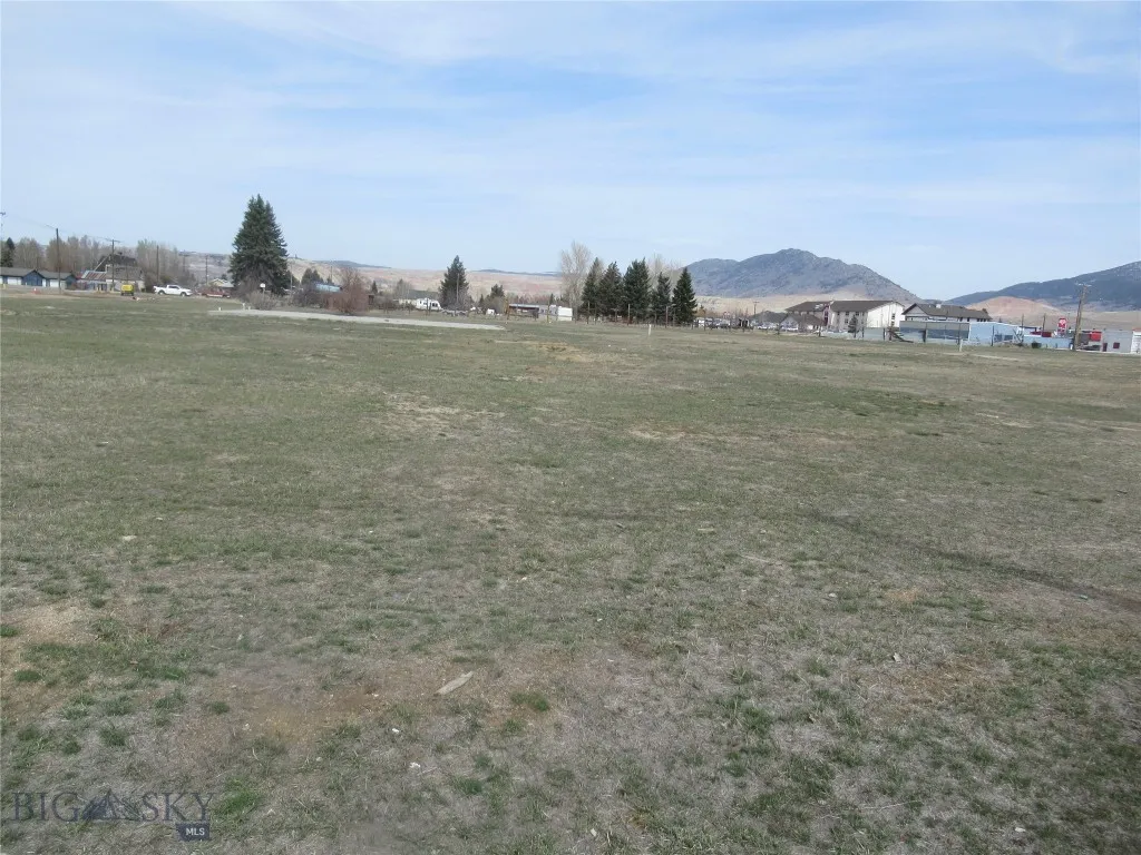 1830 Holmes Butte MT 59701