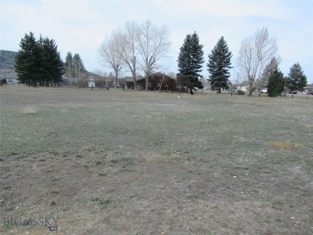 1830 Holmes Butte MT 59701