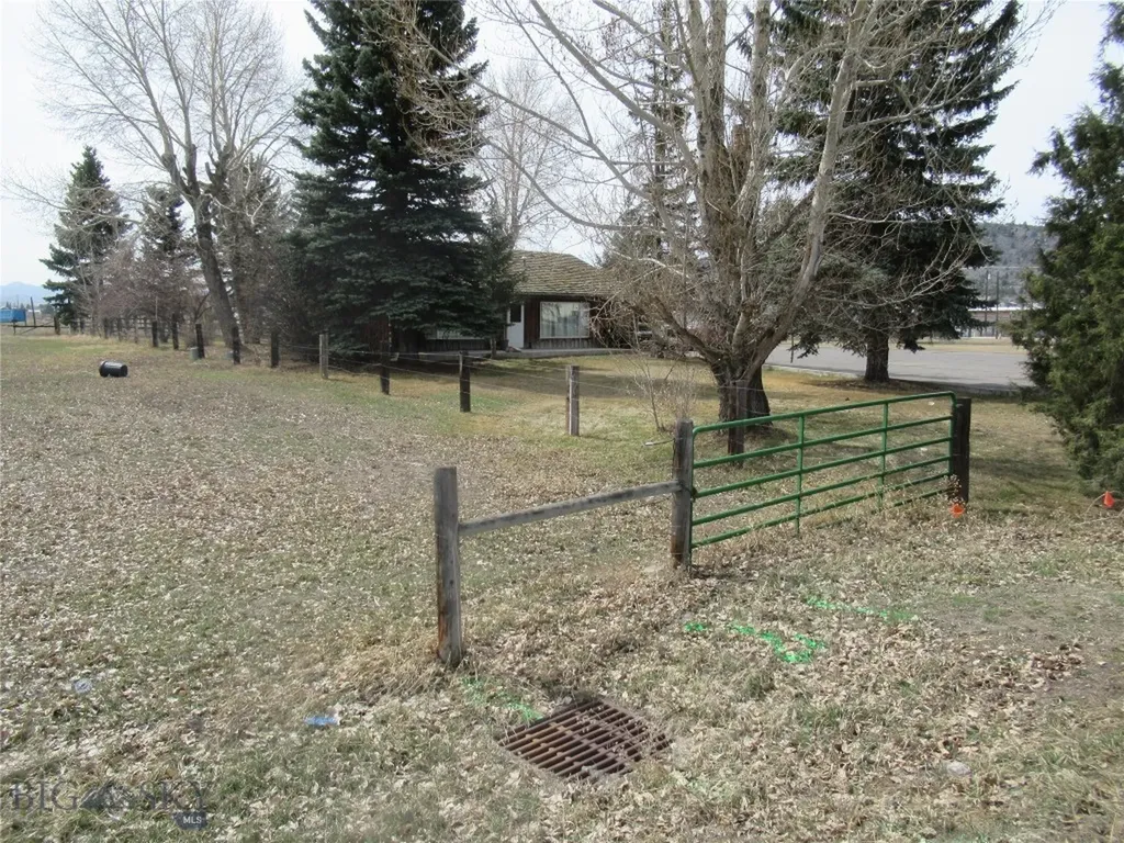 1830 Holmes Butte MT 59701