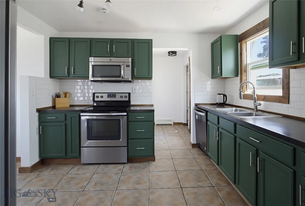 3015 Richardson Butte MT 59701