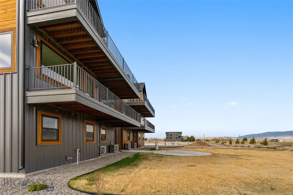 450 Loomis Way & 420 Sage Avenue Ennis MT 59729