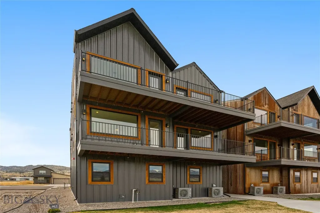 450 Loomis Way & 420 Sage Avenue Ennis MT 59729