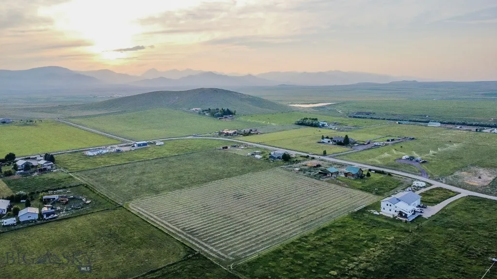 588 Saddle Drive Dillon MT 59725