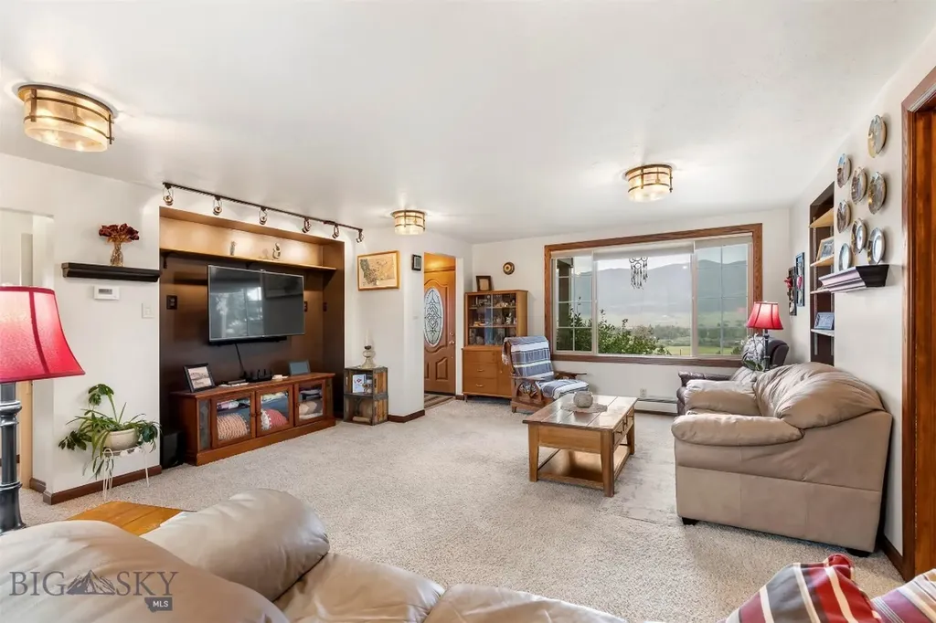 8801 Us Highway 10 Butte MT 59701